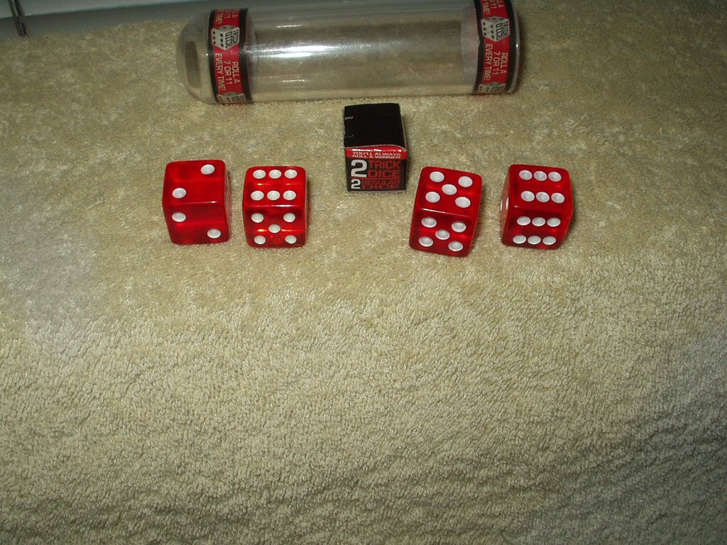 trick loaded dice roll 7 or 11 everytime! 2 sets 1 is regular dice las
