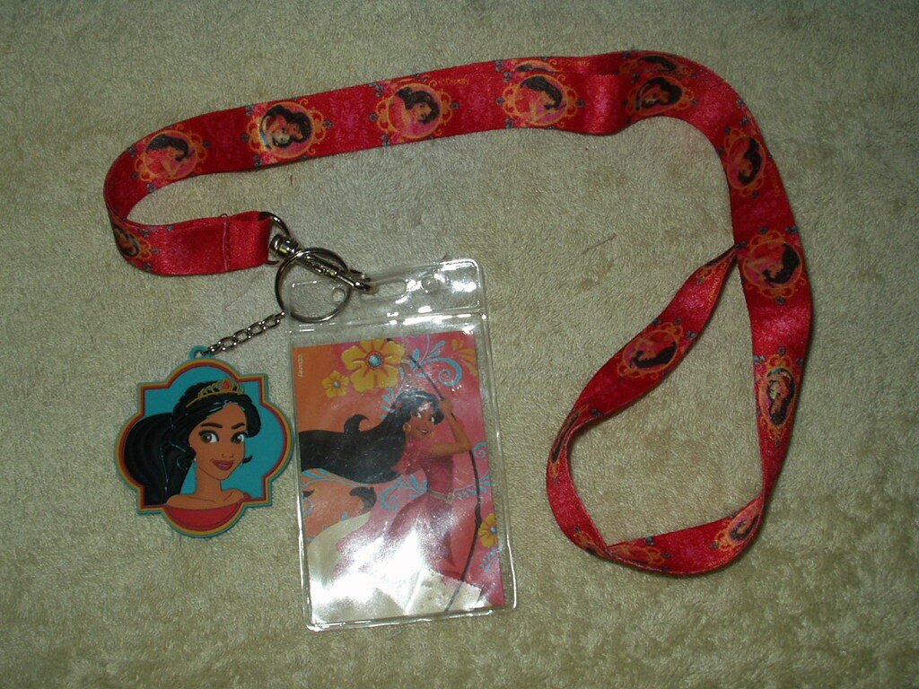 elena of avalor lanyard w/ badge holder & detachable keyring