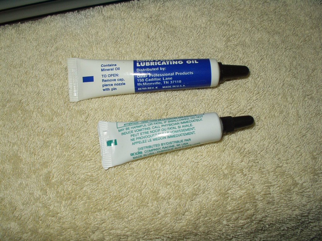 oster & andis lubricating oil for electric clippers & blades 1/3 + 1/4