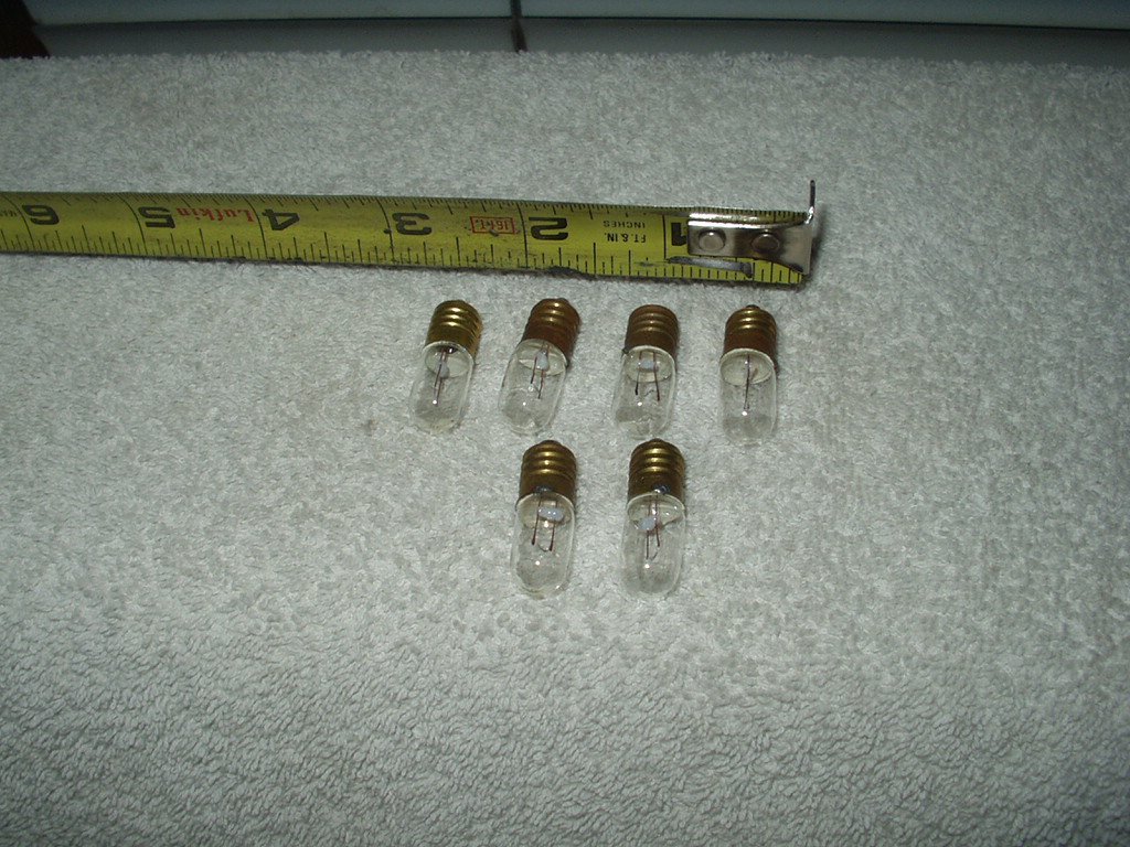 miniature light bulbs 2.5 volt screw in flashlight hobby 1 .19" total length lot of 6