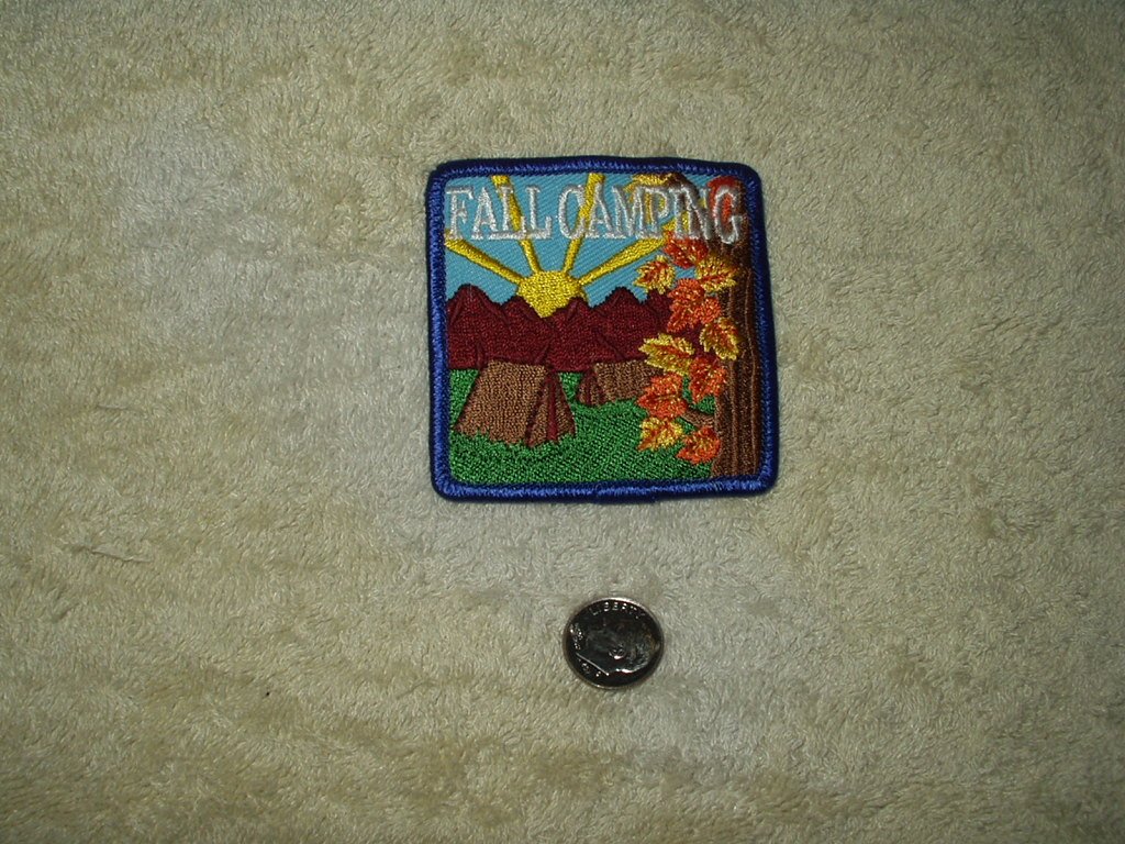 RARE GIRL SCOUTS BROWNIES FALL CAMPING PATCH IRON-ON