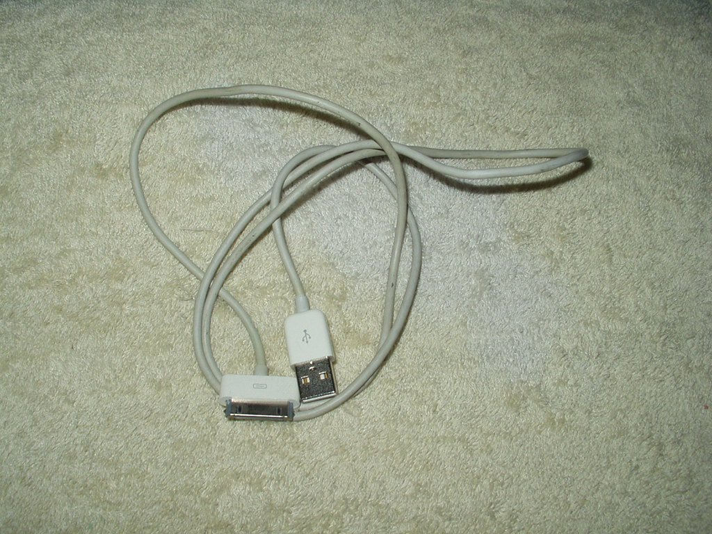 apple / generic 30 pin usb cable 41" total IPHONE