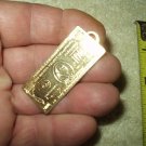 $100 bill replica metal pendant keychain attachment 1 7/8" wide gold colored