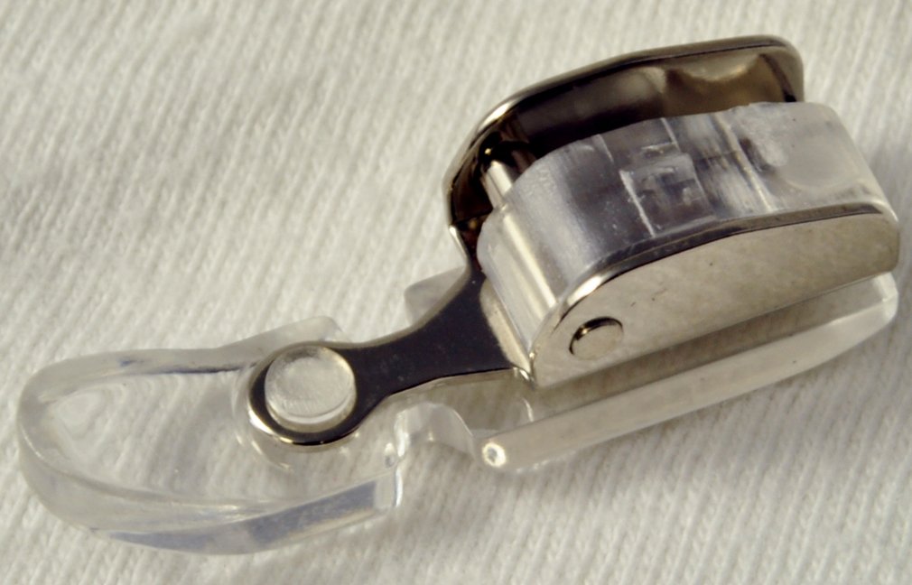 Singer Sewing Machine Snap On Zipper Foot 507836