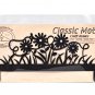 Classic Motifs Daisy & Bee 12 Inch Header