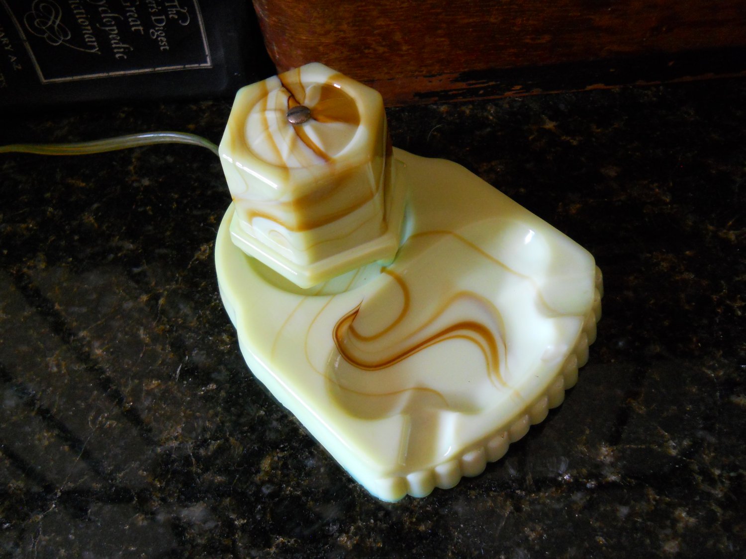 Vintage Electric Cigar Cigarette Lighter with Ashtray HOUZE Agate Swirl