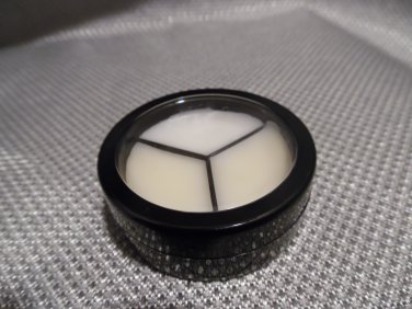 Simple Paw Cream Tripod