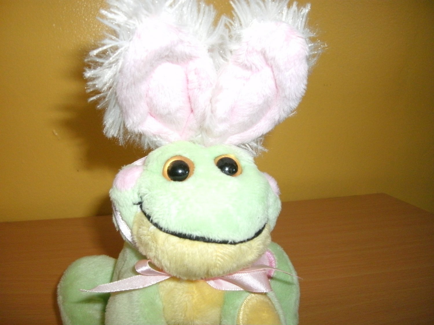 GANZ HE8613 FRABBIT SOFT FROG WITH BUNNY RABBIT EARS PLUSH