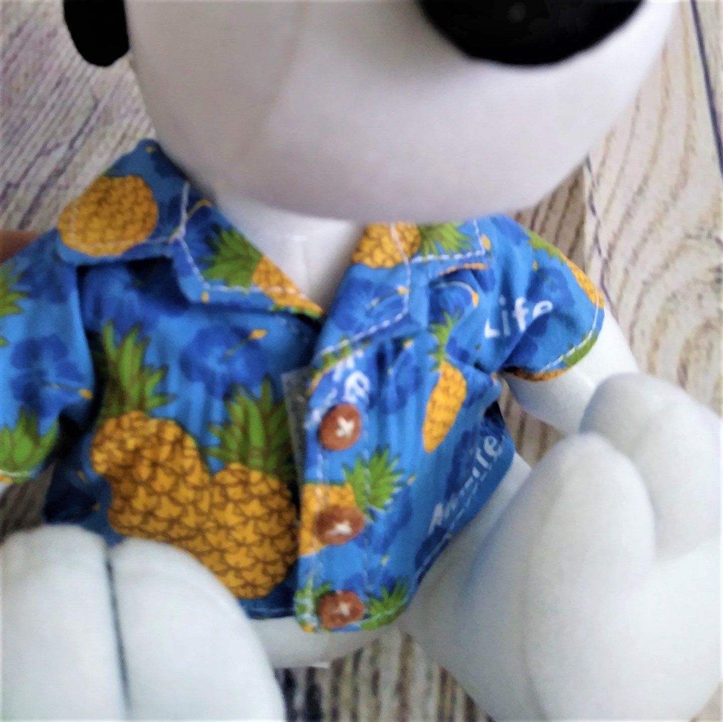 metlife snoopy stuffed animal