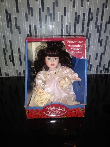 dan dee collectors choice musical doll