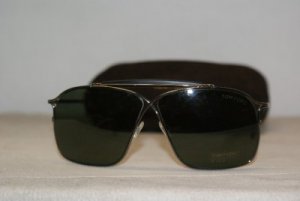 Brand New Tom Ford Gunmetal Sunglasses: Mod. TF 0194 194 (08N) 60-09 & Case