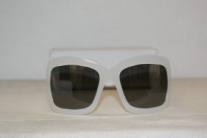 Brand New Christian Dior Opal White Sunglasses: Mod. Extralight 1 (DTX) & Case