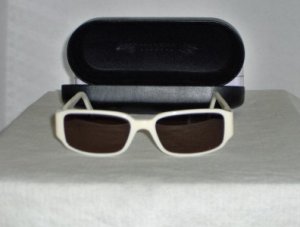 Brand New Donna Karan White Sunglasses: 1547 & Case