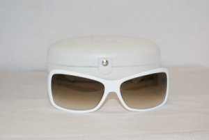 Brand New Diesel White Sunglasses: Mod. 0032 & Case