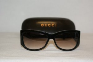 Brand New Gucci Black Sunglasses: Mod. 2953 807 & Case