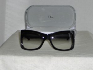 Brand New Christian Dior Black Sunglasses: Mod. Classic Dior 1 & Case
