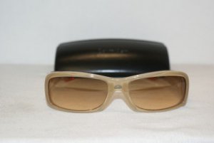 New Calvin Klein Sunglasses: Mod. 3032 (166) & Case