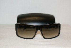 New Calvin Klein Tortoise Sunglasses: Mod. 980 & Case