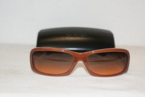 New Calvin Klein Sunglasses: Mod. 3032 (134) & Case