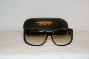 Brand New Gucci Olive Amber Sunglasses: Mod. 2592 & Case