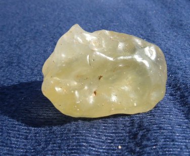 125 carats  Libyan Desert Glass gold Meteorite Impact Tektite Sahara Complete