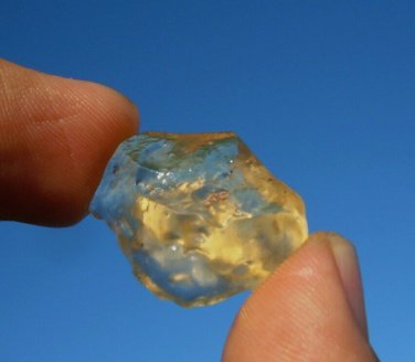 Libyan Desert Glass Meteorite Tektite impact specimen( 26 cart)dimples Real Gem