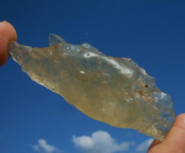 Libyan Desert Glass Meteorite Tektite impact specimen( 140 crt) dimples Gem