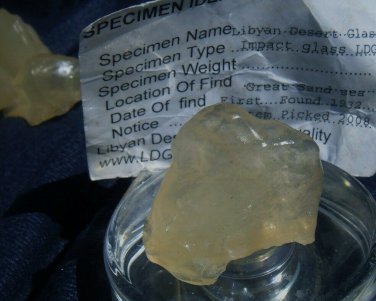 Libyan Desert Glass Meteorite Tektite impact specimen( 65 crt) dimples Real Gem