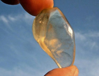 Libyan Desert Glass Meteorite Tektite impact specimen( 45 crt)dimples yellow Gem