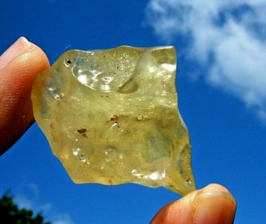 Libyan Desert Glass Meteorite Tektite impact specimen(135 crt)dimple yellow Gem