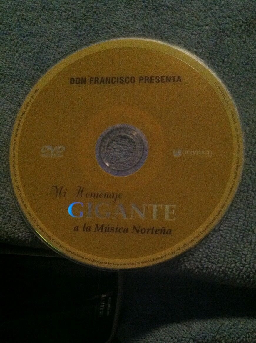 DON FRANCISCO PRESENTA MI HOMENAJE GIGANTE A LA MUSICA NORTENA