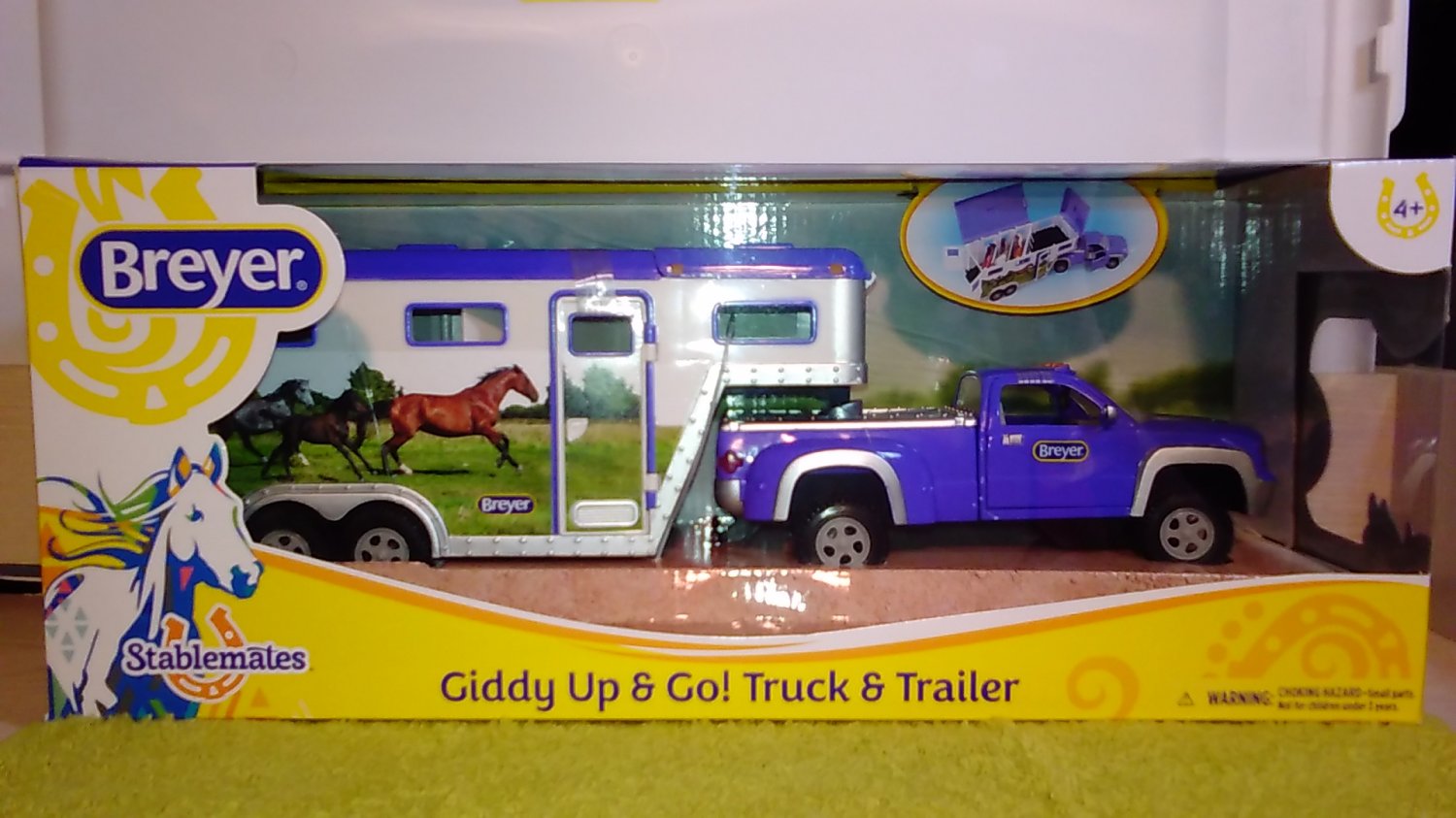 Breyer Stablemates Pickup Truck & Trailer "Giddy Up & Go!" 701736