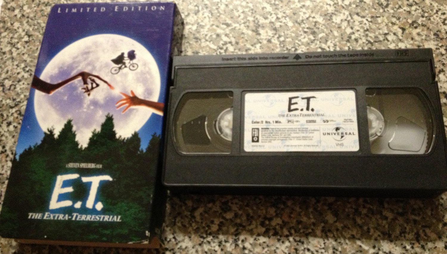 Et The Extra Terrestrial Used Vhs Tape