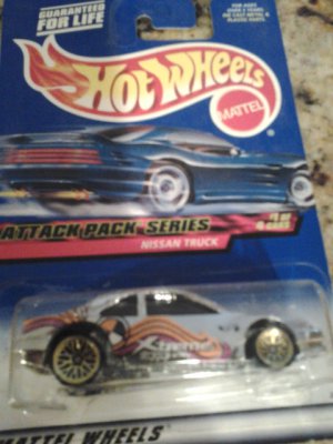 2 Hot wheels one error one regular you get both