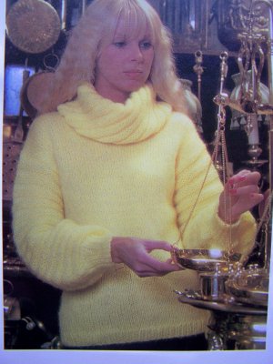 Diana natters on about machine knitting: The Bulky Sweater Pattern