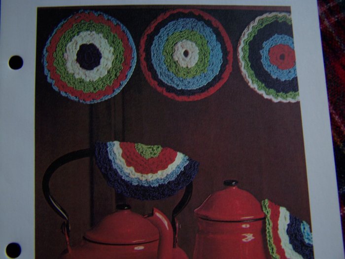 Vintage Crochet Pattern Pot Luck Potholders Kitchen Decor 1 Cent USA S&H