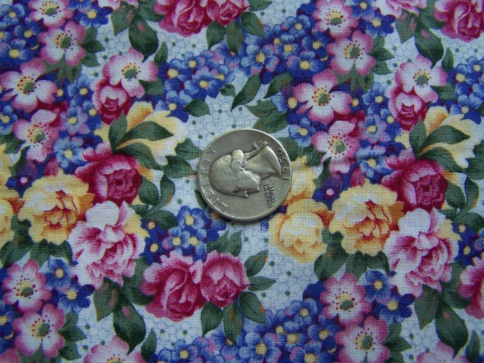 2 + Yards Julia Allover Daisy Kingdom Cotton Fabric 3963 Floral Pattern