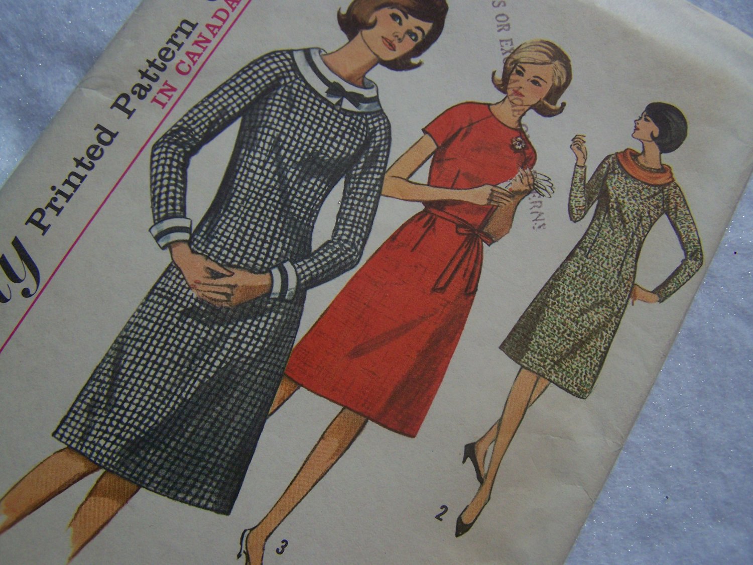 60's Simplicity Sewing Pattern 5699 One Pc Dress With Detach Collar & Cuffs Zip Sleeves