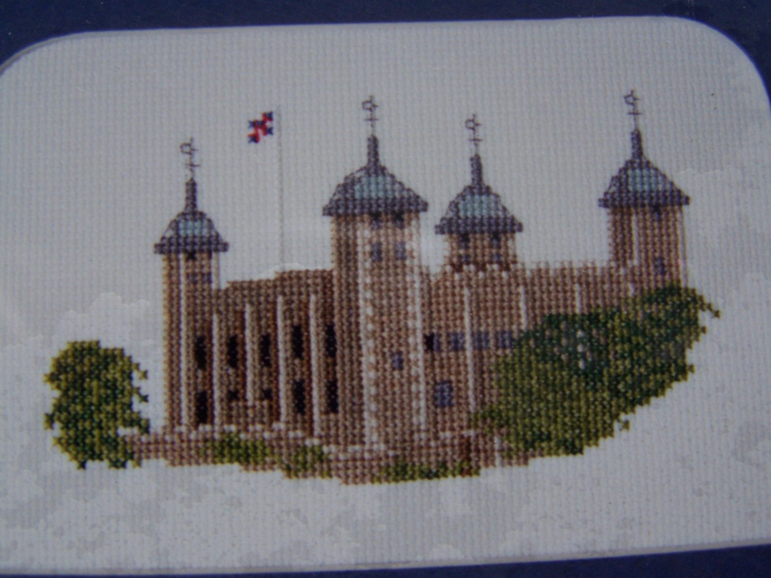 New Tower of London Cross Stitch Embroidery Kit Elizabeth Stuart Design London 9402