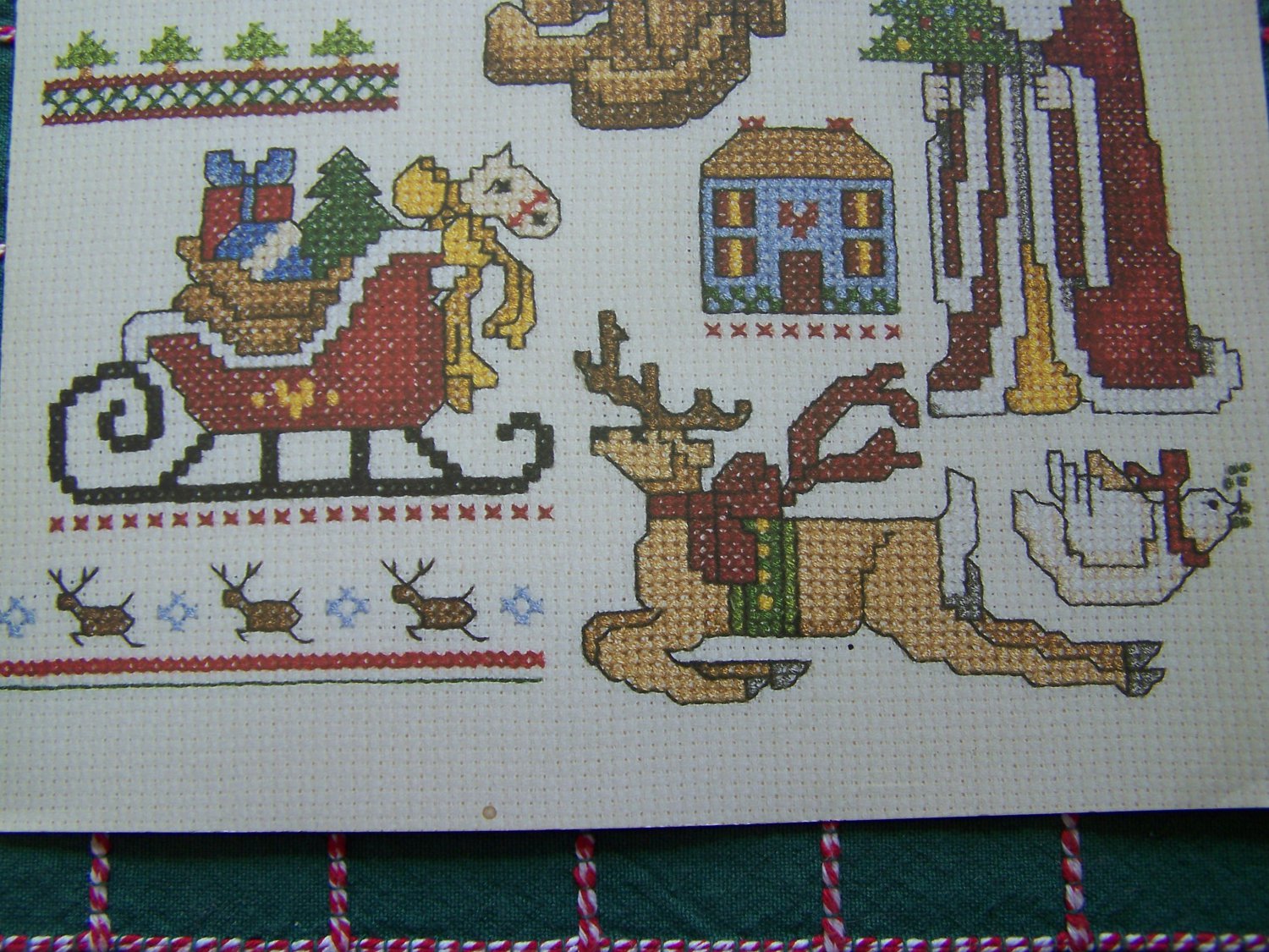 Leisure Arts 594 Merry Yuletide 45 Christmas Cross Stitch Patterns Free ...
