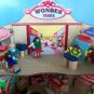 WONDER 2 STORY PLAN TOYS MALL w/ HAIR SALON BOUTIQUE FAST FOOD TOYLAND 5 PEOPLE