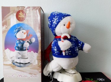 18" Animated ICE SKATING SNOWMAN Stocking hat scarf sweaterEnchanted Forest  MIB