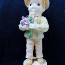 8"  COUNTRY GENT STONEWARE w/Bouquet of Roses for you...NeW