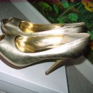 SEXY BCBG GENERATION GOLD LEATHER  WOMEN SHOES SZ 7.5 NEW