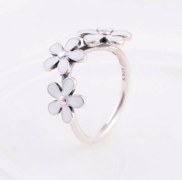 925 Sterling Silver Triple Daisies White Enamel Ring - Size US 6,7,8,9