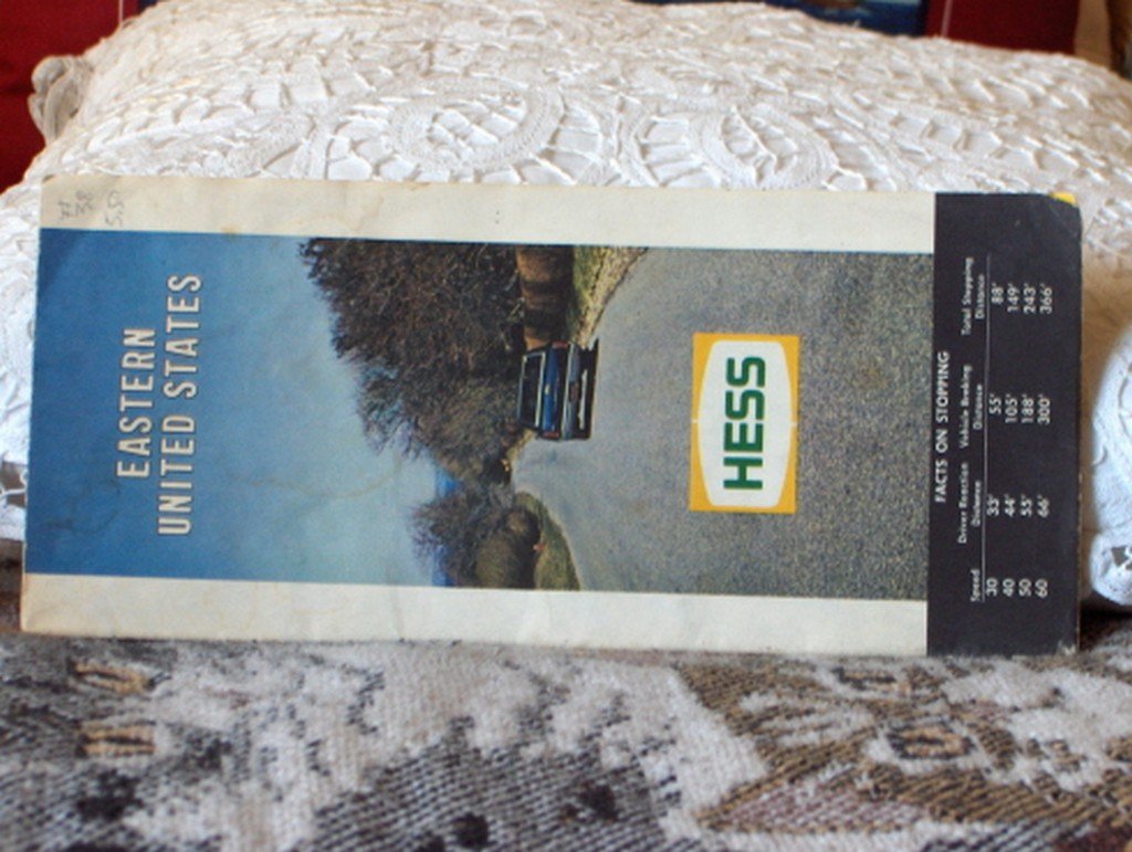 VINTAGE ROAD MAP Eastern United States Hess 1970