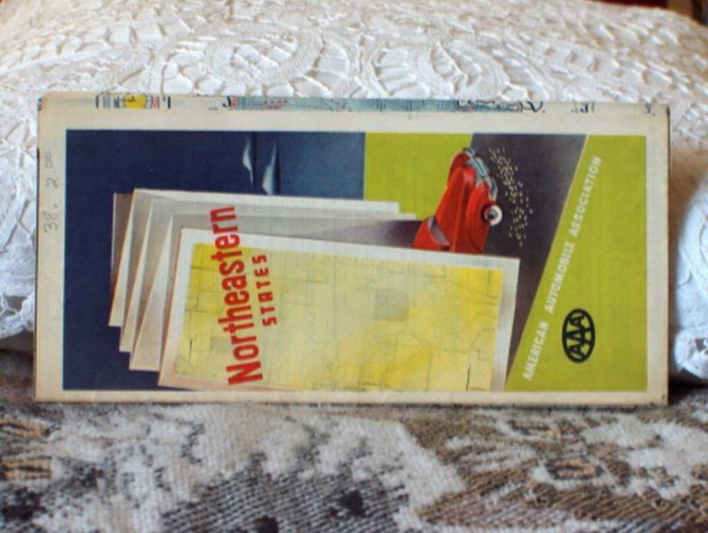 ANTIQUE ROAD MAP Northeastern United States AAA 1948