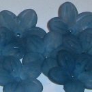 Hand Dyed Cyan Blue Lucite Daisy Flowers (df20mm24)