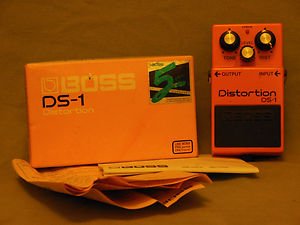 Boss DS-1 Distortion Guitar Effect Pedal