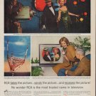 1961 RCA Television Ad "RCA takes the picture"